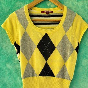 J.J. Basics yellow argyle light weight knit sweater size medium